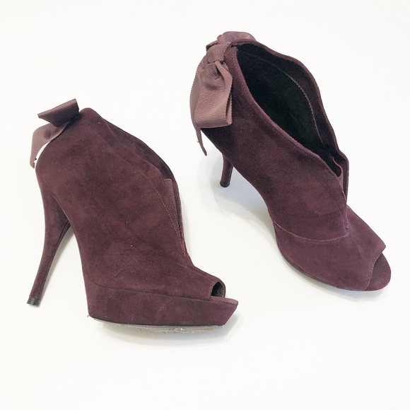 Vera Wang Royce Bootie Heels - Picture 1 of 10